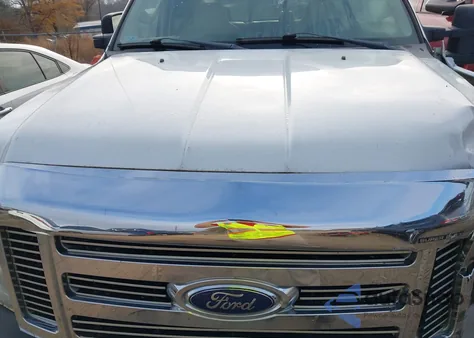 2008 Ford F-250 King Ranch/Lariat/Xl/Xlt z USA, uszkodzony, nr VIN 1FTSW20R68EC33154